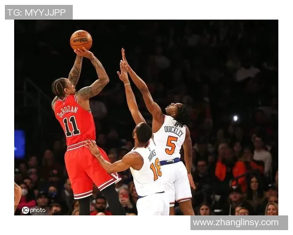 尼克斯与公牛激战正酣精彩直播全程回顾与分析 尼克斯与公牛激战正酣精彩直播全程回顾与分析