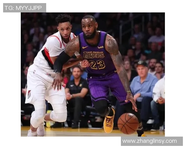 快船与开拓者激战正酣谁能在这场对决中笑到最后 快船与开拓者激战正酣谁能在这场对决中笑到最后