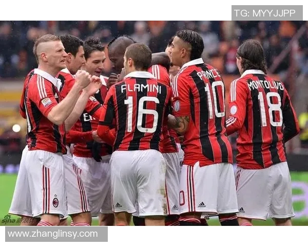 新城堡联队与中部海的激烈对决展现足球魅力与团队精神 新城堡联队与中部海的激烈对决展现足球魅力与团队精神