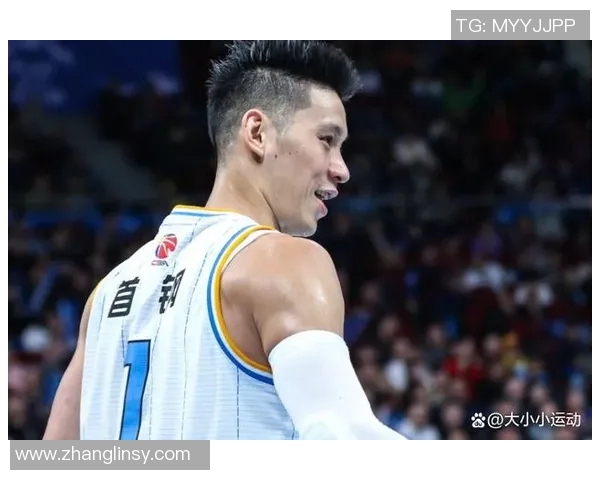 特雷杨的篮球传奇之路：从新秀到全明星的成长历程与挑战