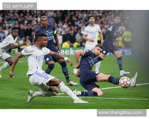 皇马迎战瓦伦西亚前瞻分析双方阵容与战术对决展望