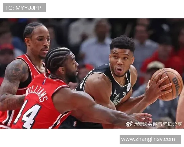 公牛与雄鹿季后赛第四场激战回顾双方明星球员表现与战术分析